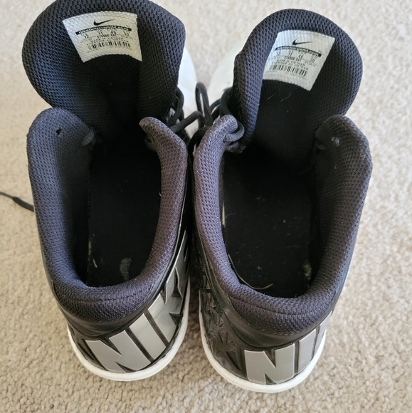 Nike football cleats - Picture 4 of 4